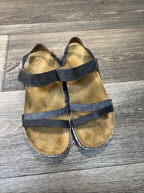 Aetrex Black Dual-Strap Comfort Sandals woman’s SZ 8.5 (h80)